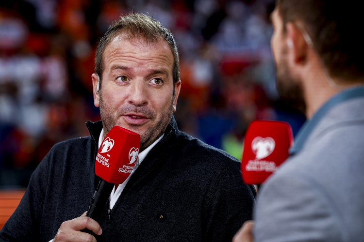 半岛体育APP-范德法特：汉堡对阵拜仁面临着艰巨的任务，丢球少于5个就算不错