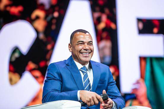 半岛体育入口-金杯队长翻开足球回忆录：卡福的微笑、决心与诺言